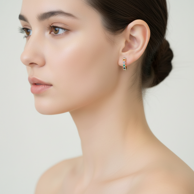 Hoops med multifarvet zirkoner i 18 karat forgyldt kobber