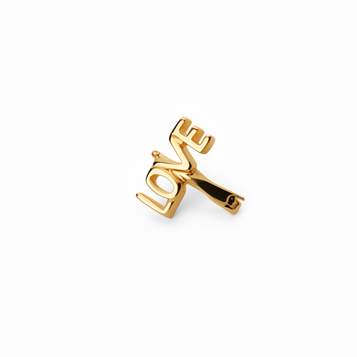 Love huggie ørering i 14 karat forgyldt sterlingsølv
