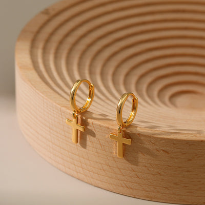 Hoops med kors vedhæng i 18 karat forgyldt ædelstål