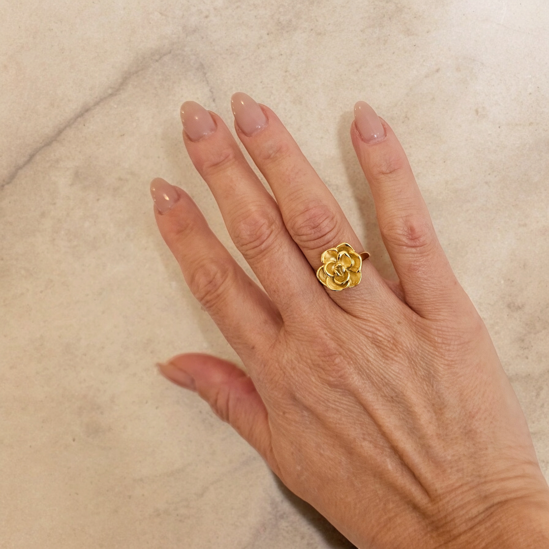 Ring blomst 18 karat forgyldt ædelstål