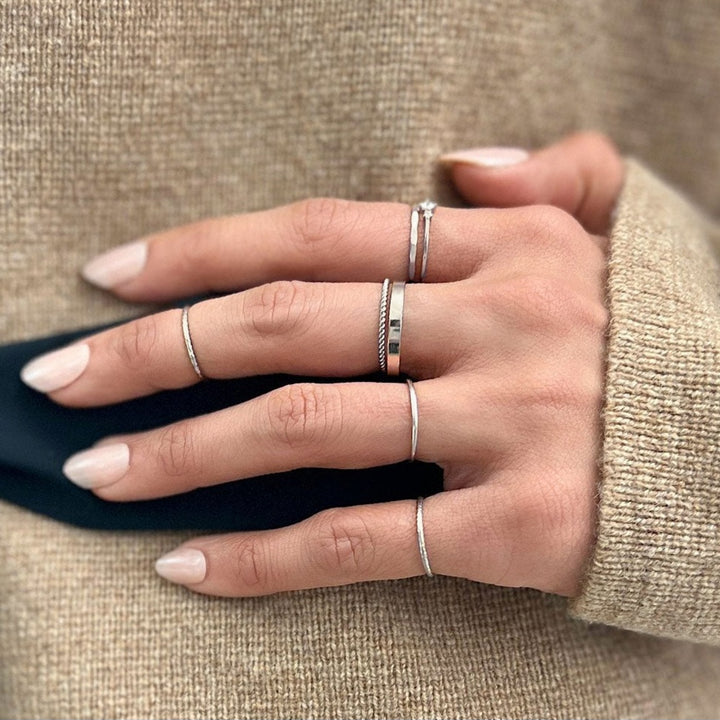 Ring band 2mm - 18 karat ædelstål