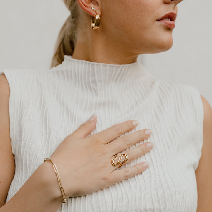 Statement S ring - 18 karat forgyldt ædelstål