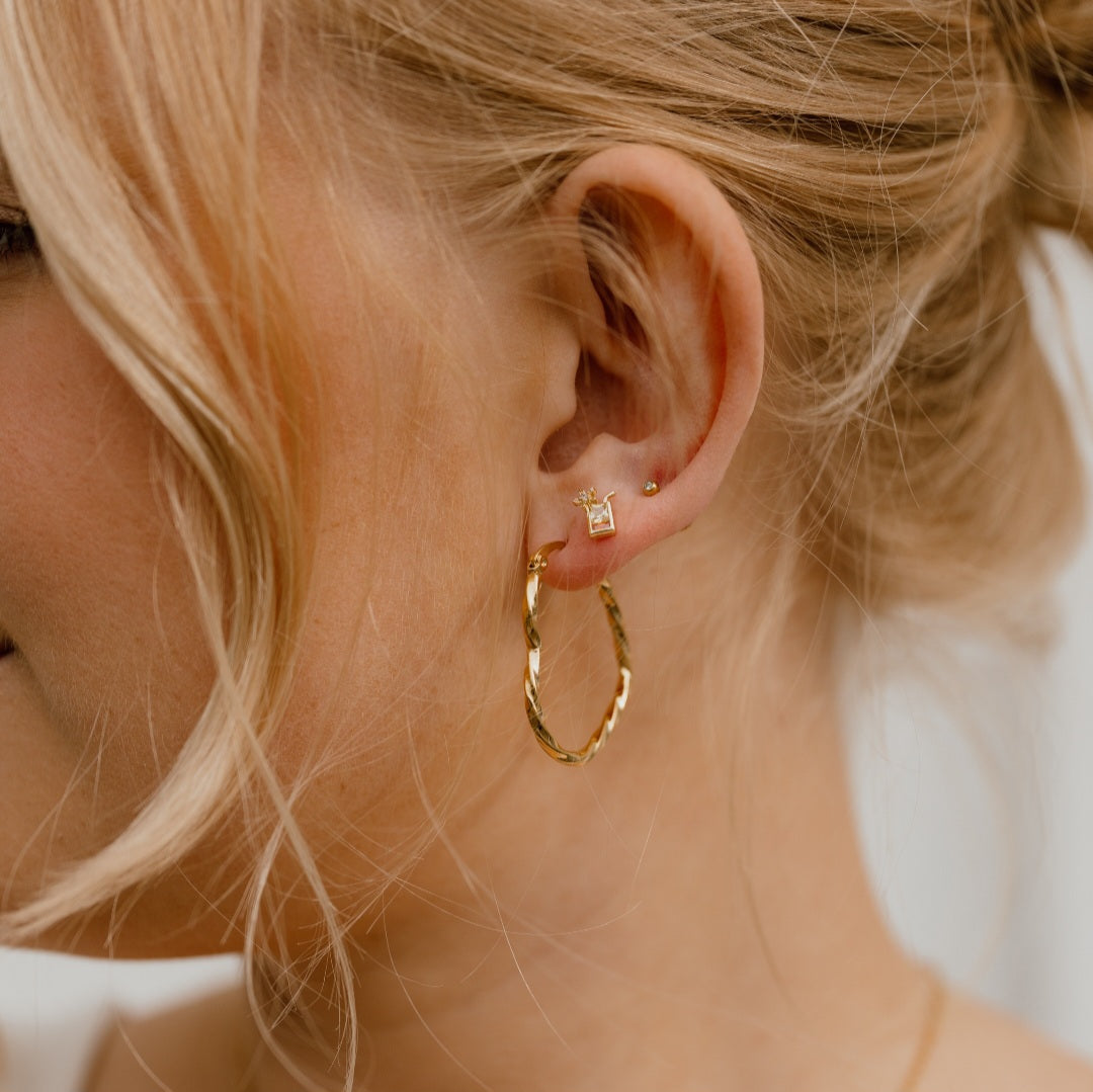 Hjerte hoops twistet 30mm i 18 karat forgyldt ædelstål