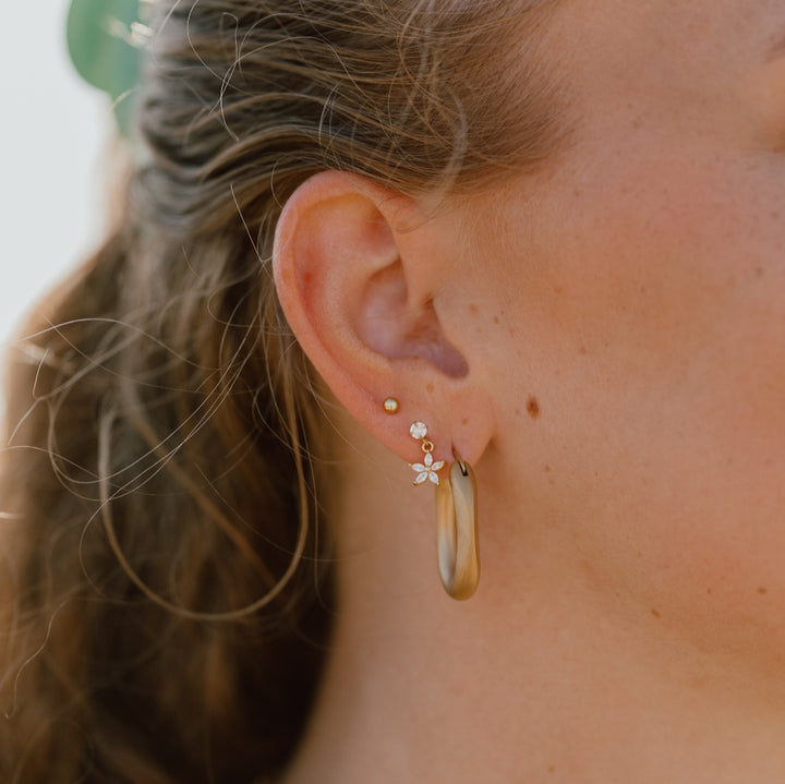 Chunky u hoops i mat 18 karat forgyldt titanium