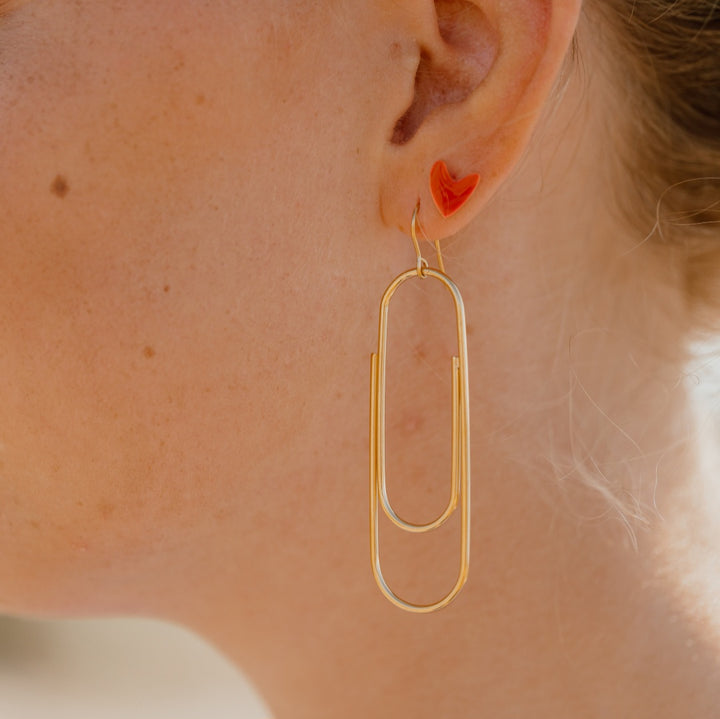 Hjerte ørestikker røde rosegold forgyldt titanium