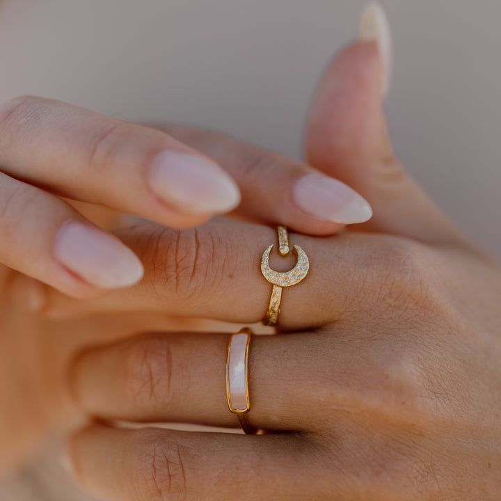 Ring med shell flade - 18 karat forgyldt ædelstål