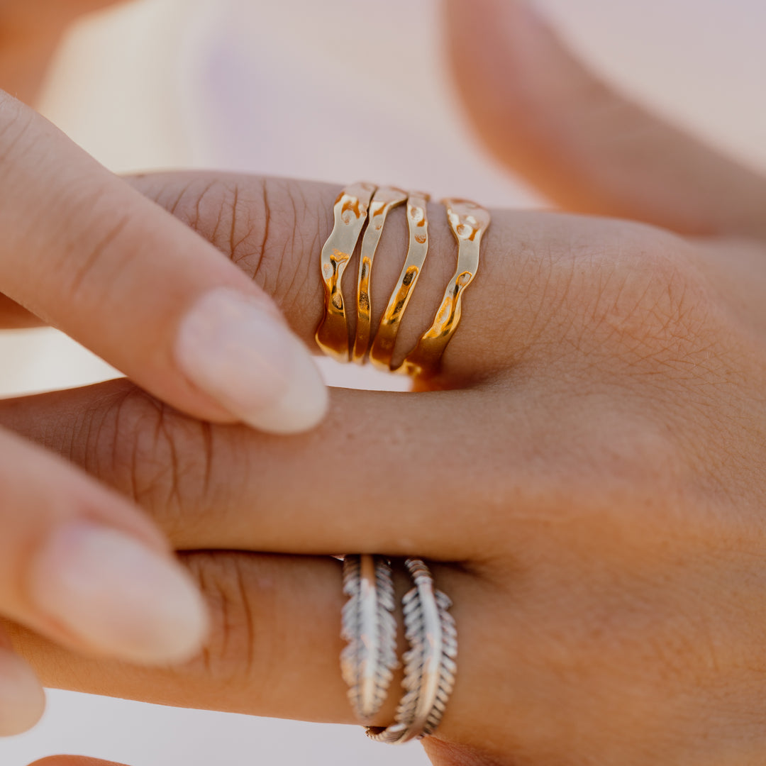 Wave ring i 18 karat forgyldt ædelstål