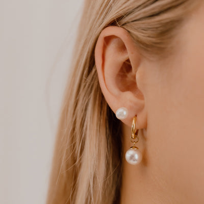 Perle ørestikker 6mm. i 18 karat forgyldt stål