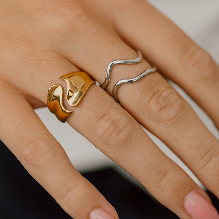 Dobbelt bølge ring - titanium