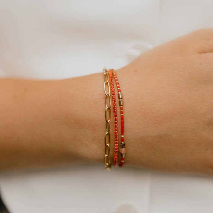 Armbånd miyuki perler i røde nuancer
