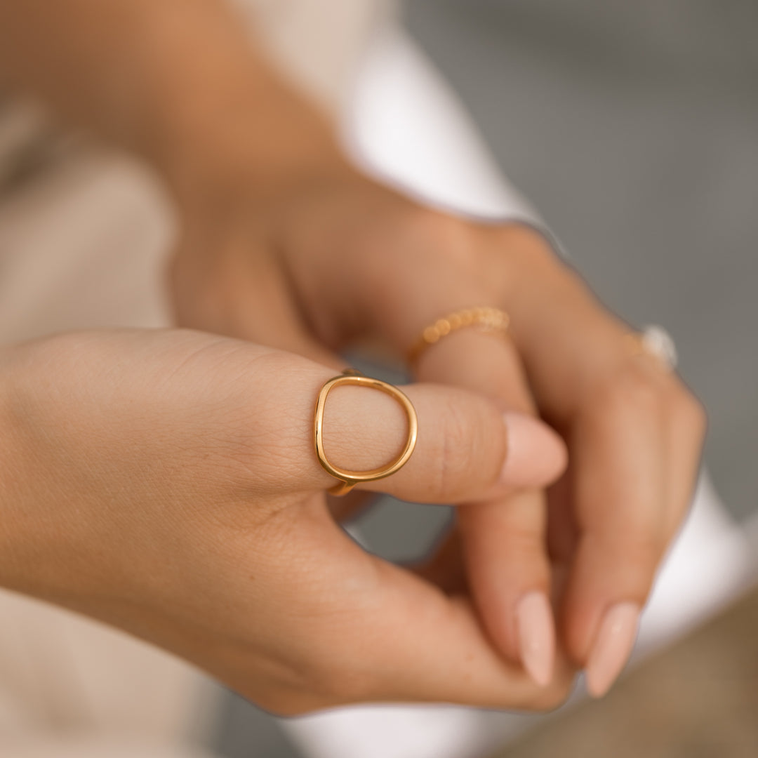 Ring åben rund ring i 18 karat forgyldt rustfrit ædelstål