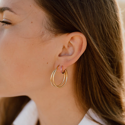 Dobbelt hoops i 18 karat forgyldt titanium