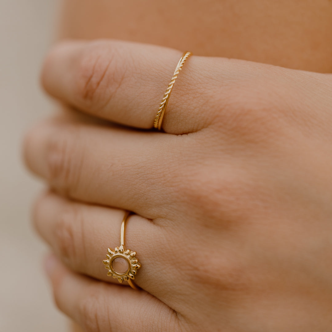 Dobbelt ring med snoninger - 18 karat forgyldt titanium