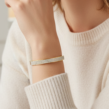 Bangle armring med zirkoner - 18 karat forgyldt titanium