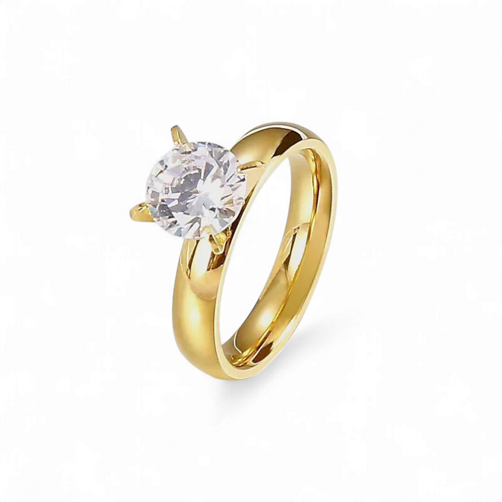 Ring solitaire med zirkonsten i 18kt forgyldt titanium