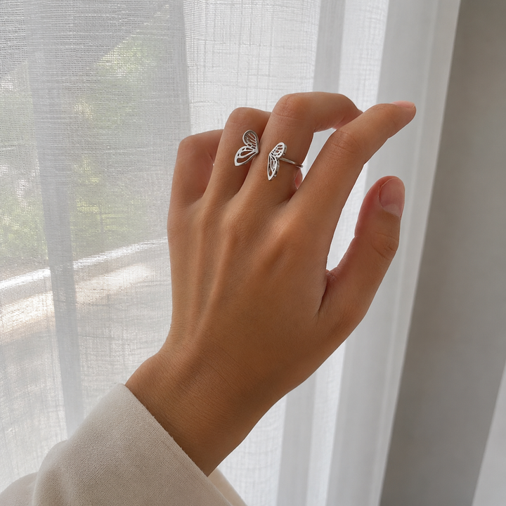 Sommerfugl ring - titanium