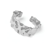 Bangle armsmykke - hamret ædelstål