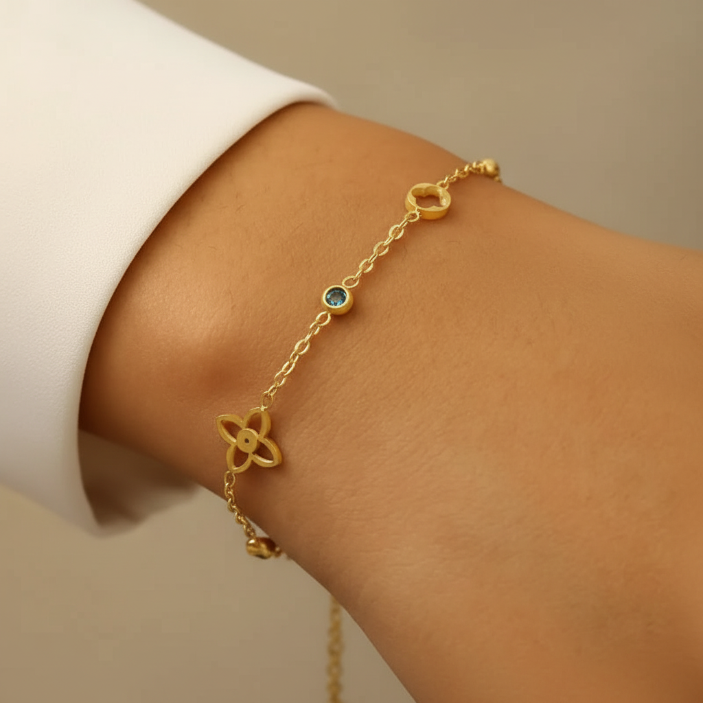 Clover charm armbånd - 18 karat forgyldt ædelstål