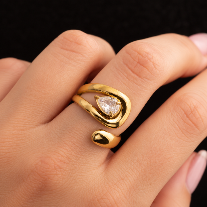 Dråbe zirkon ring - 18 karat forgyldt ædelstål