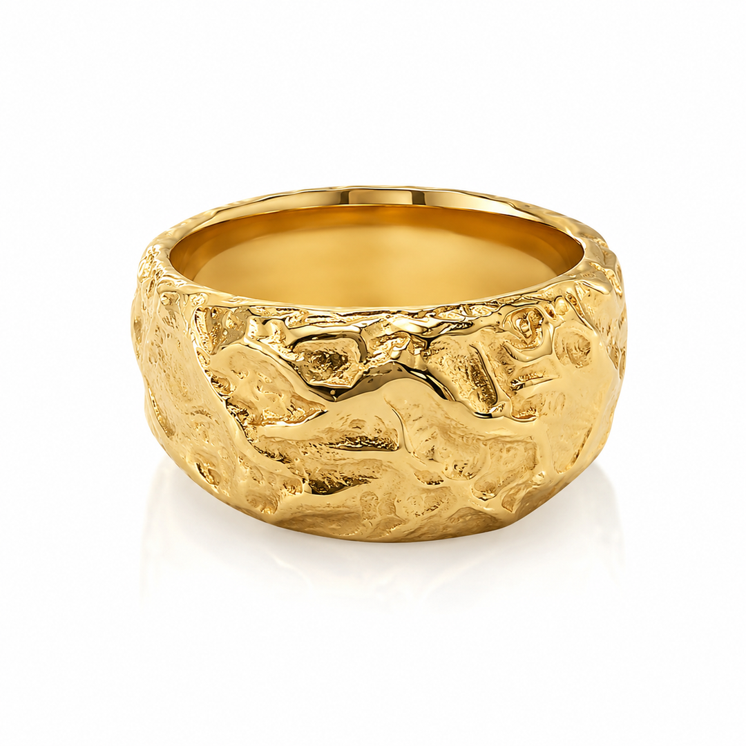 Ring med mønster - 18 karat forgyldt titanium