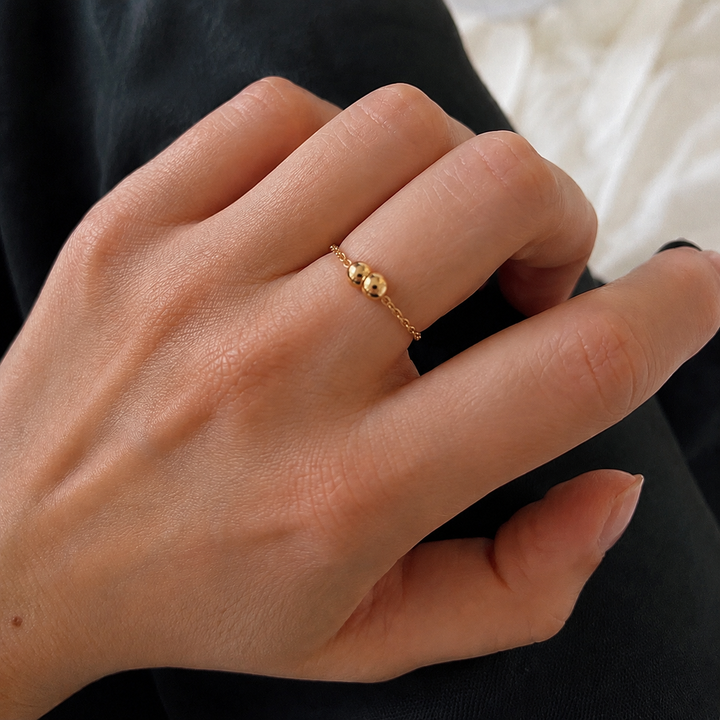 Kæde ring kugler - 18 karat forgyldt titanium - flere styles