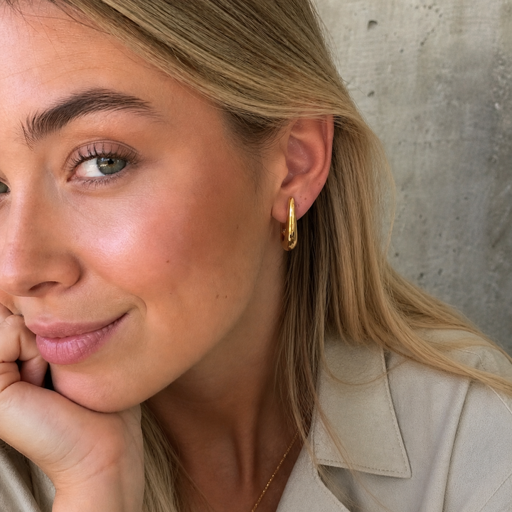 Sleek hoops i 18 karat forgyldt kobber