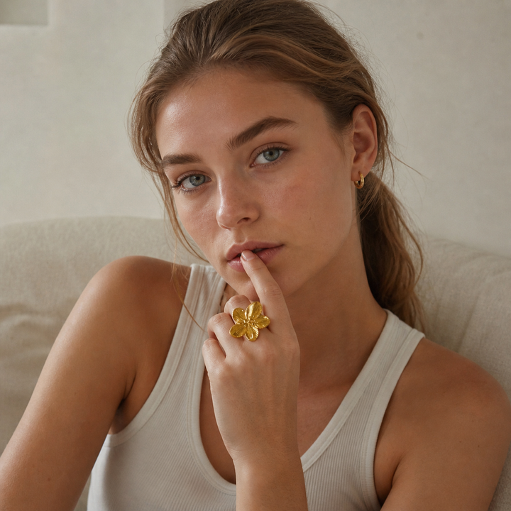 Flora ring - 18 karat forgyldt ædelstål
