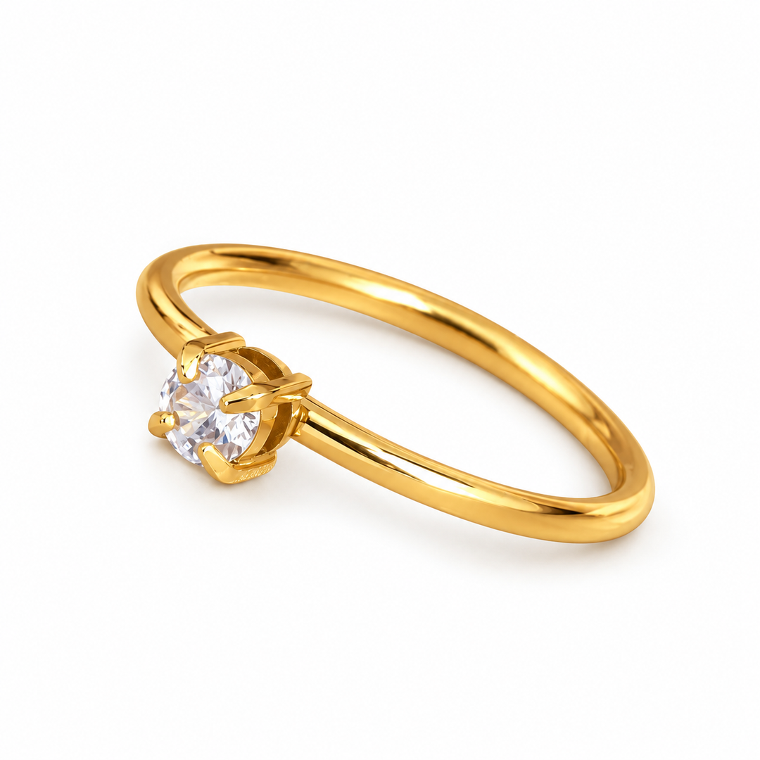 Solitaire ring hvid cz sten - 18 karat forgyldt titanium