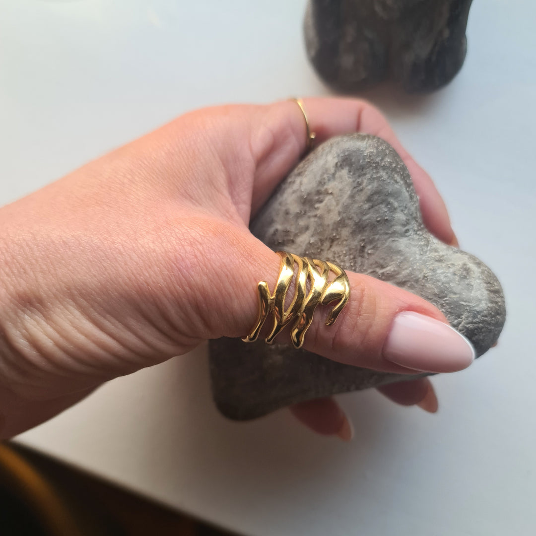 Bred natur statement ring i 18 karat forgyldt rustfrit ædelstål