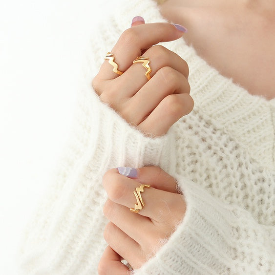 Ring zigzag - 18 karat forgyldt titanium