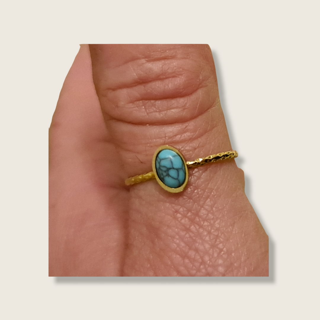 Vintage ring med turkis i 14 karat forgyldt stål