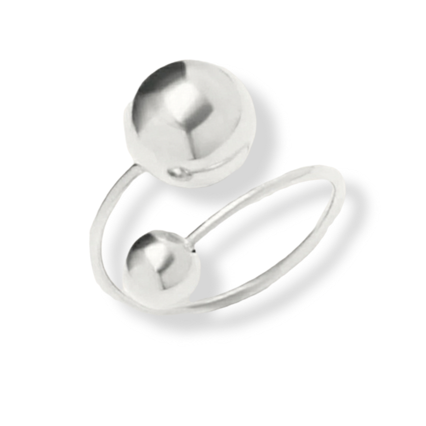 Ring med kugler i titanium